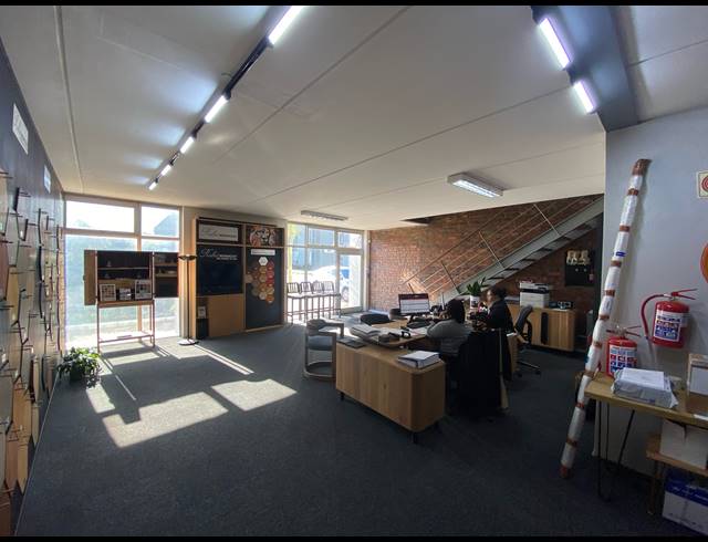 136M² WORKSHOP TO LET IN BROOKLYN